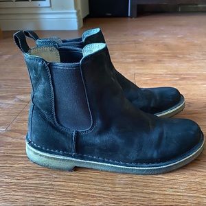 Clarks crepe rubber sole boots